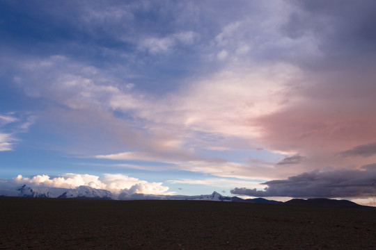西藏日喀则雪山湖泊风光138