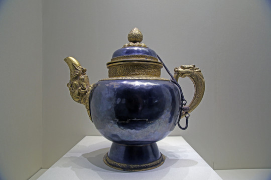 银酥油茶壶
