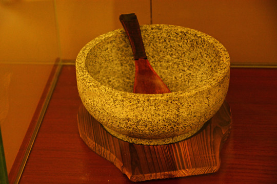 古代石制器皿