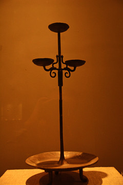 古代灯具