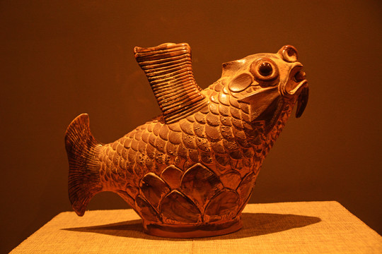 古代鲤鱼造型油灯