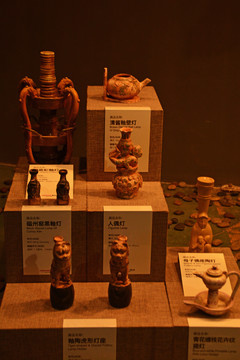 传统陶瓷灯具