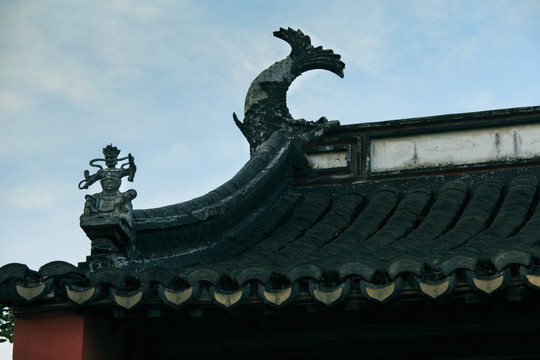 中式古建筑屋脊脊兽