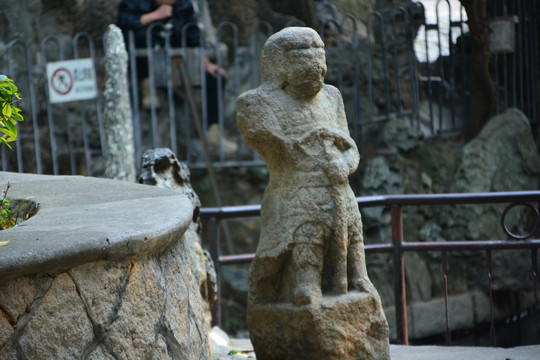 古代武士石像雕刻