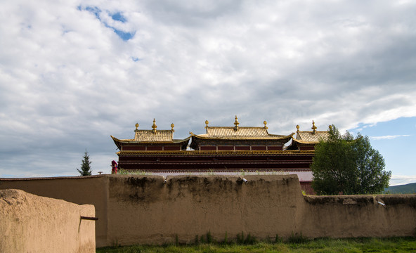 各莫寺