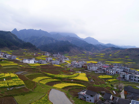 中峰航拍山区