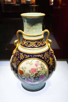 瓷器现代瓷瓶