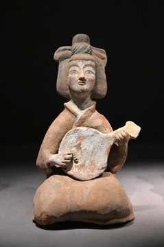 古代仕女乐器陶俑