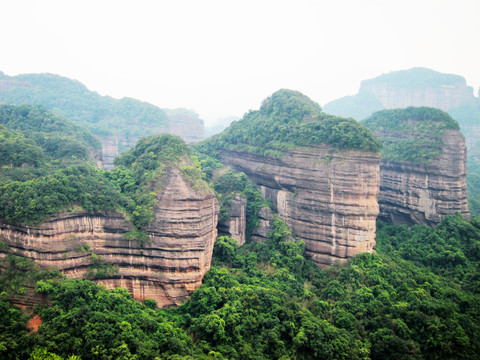 韶关丹霞山风景区山林地貌美景