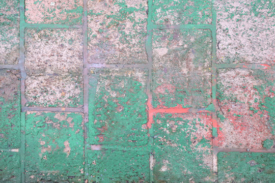 绿斑驳砖墙