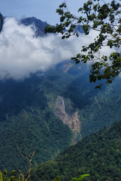 沙巴风光之京那巴鲁山罗氏峰