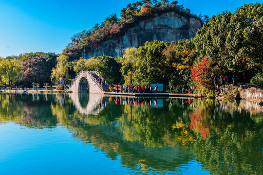 绍兴柯岩风景区