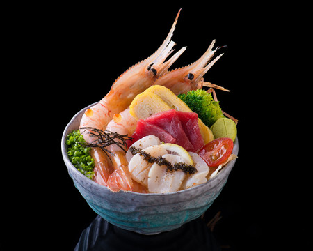 日式海鲜盖饭寿司饭牡丹虾