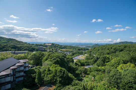 日本有马小镇黄昏景观和传统建筑