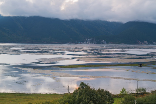 中国云南省纳帕海草原旅游风光