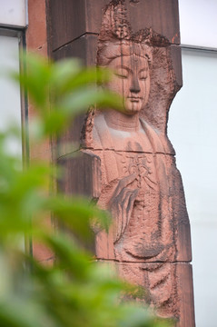 菩萨石雕