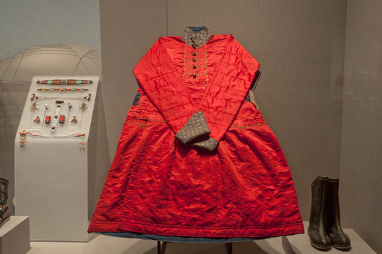 传统中式大红袍