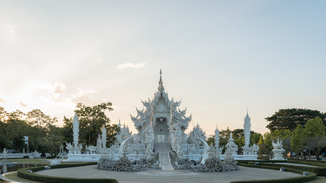 泰国清迈清莱著名寺庙白庙