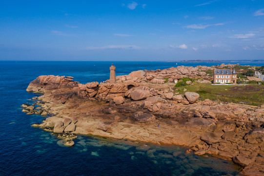 法国布列塔尼玫瑰海岸航拍风景