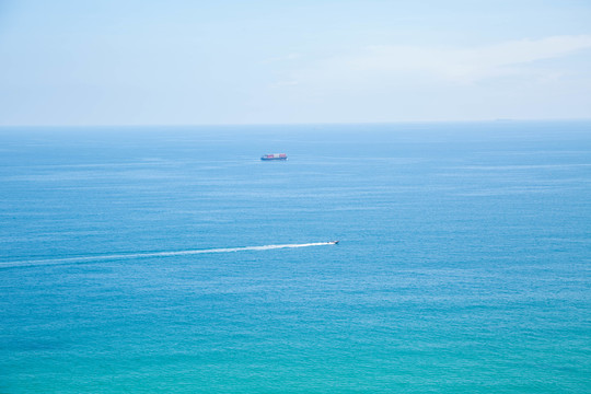 深圳东西冲海岸