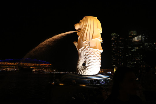 新加坡滨海湾鱼尾狮