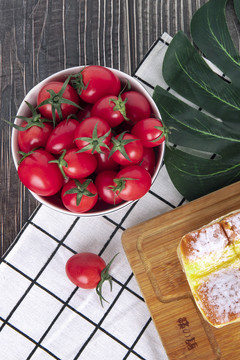 西红柿水果蔬菜面包图