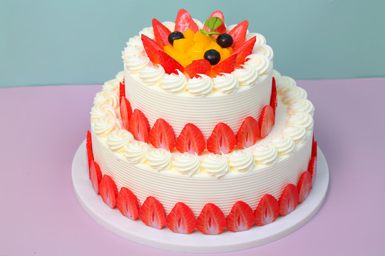 双层水果生日蛋糕