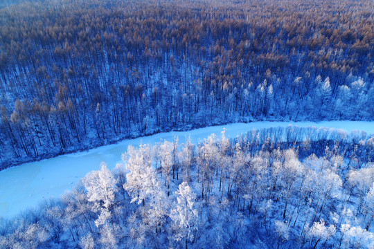 航拍雪原冰河雾凇风景