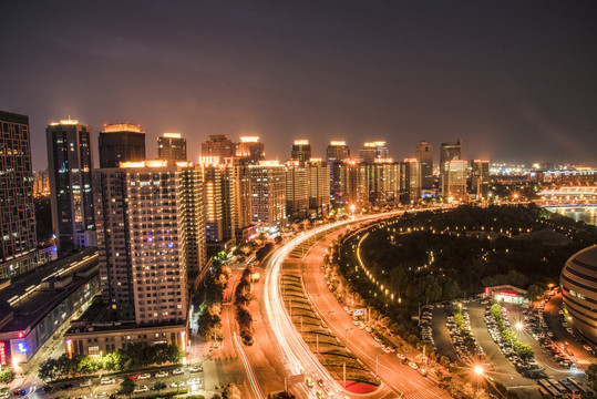 郑州千禧广场夜景车流光绘