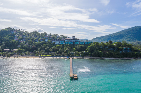 热带海岛海岸线航拍