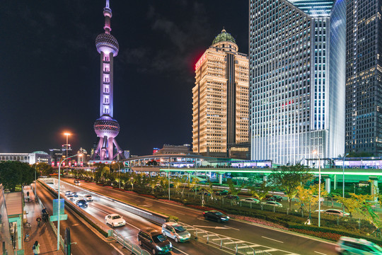 上海浦东夜景和东方明珠塔