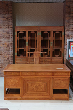 缅甸红花梨木家具办公桌