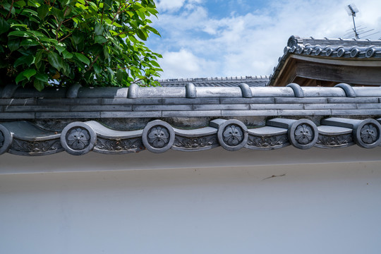 日式房屋围墙屋顶