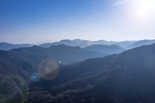 水墨山峦