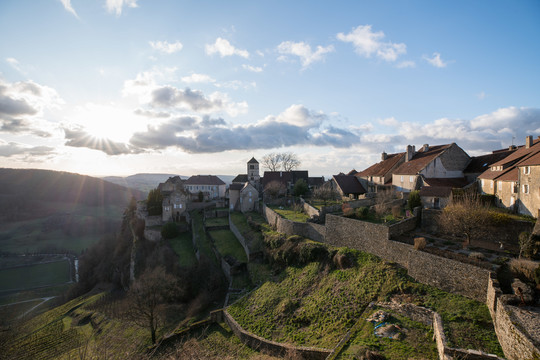 法国古典小镇夏龙堡城堡废墟遗址