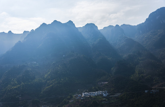 大山