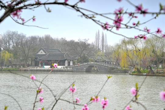 春暖花开