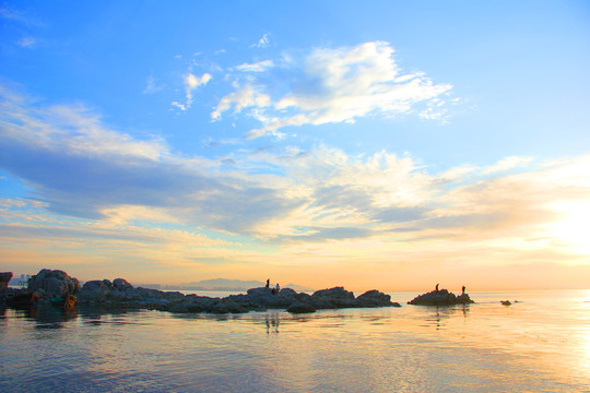 海上日出