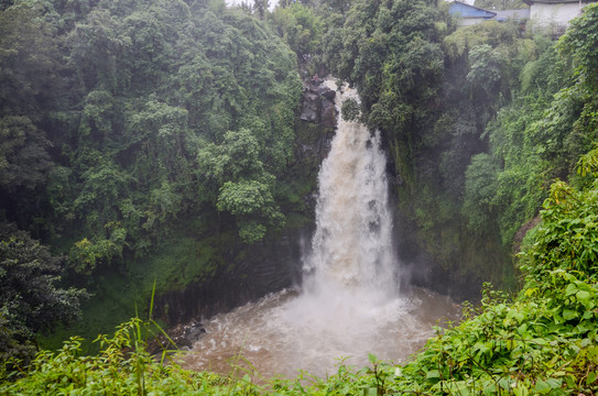 腾冲叠水河景区