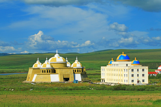 草原旅游区蒙古包造型宾馆