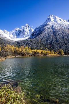 川西高原雪山冰川