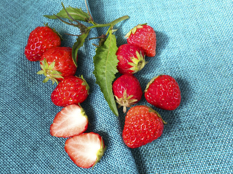 静物奶油草莓