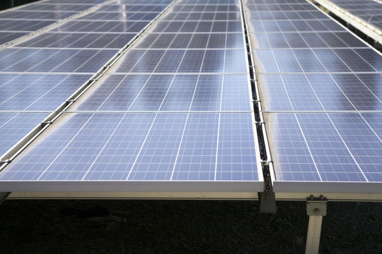 太阳能电池板组
