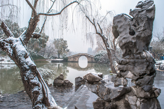 园林雪景