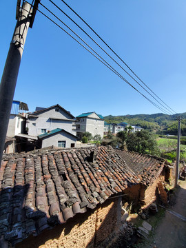 农村瓦片房老房子