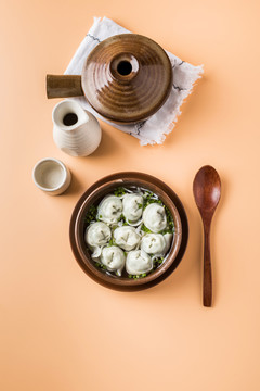 荠菜猪肉大馄饨