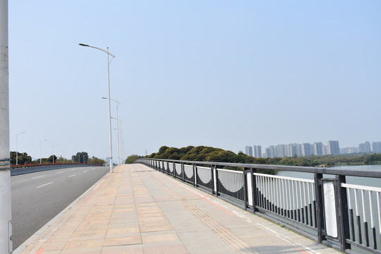 路桥建设