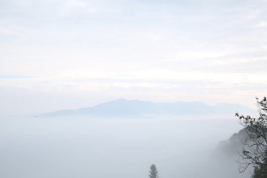 县河马鞍山云雾五