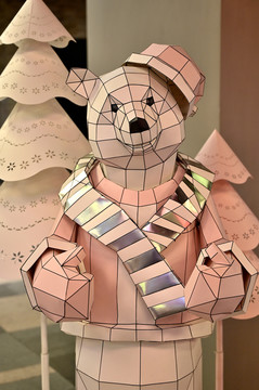 纸艺立体小熊雕塑