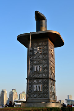 上海十六铺码头纪念雕塑景观